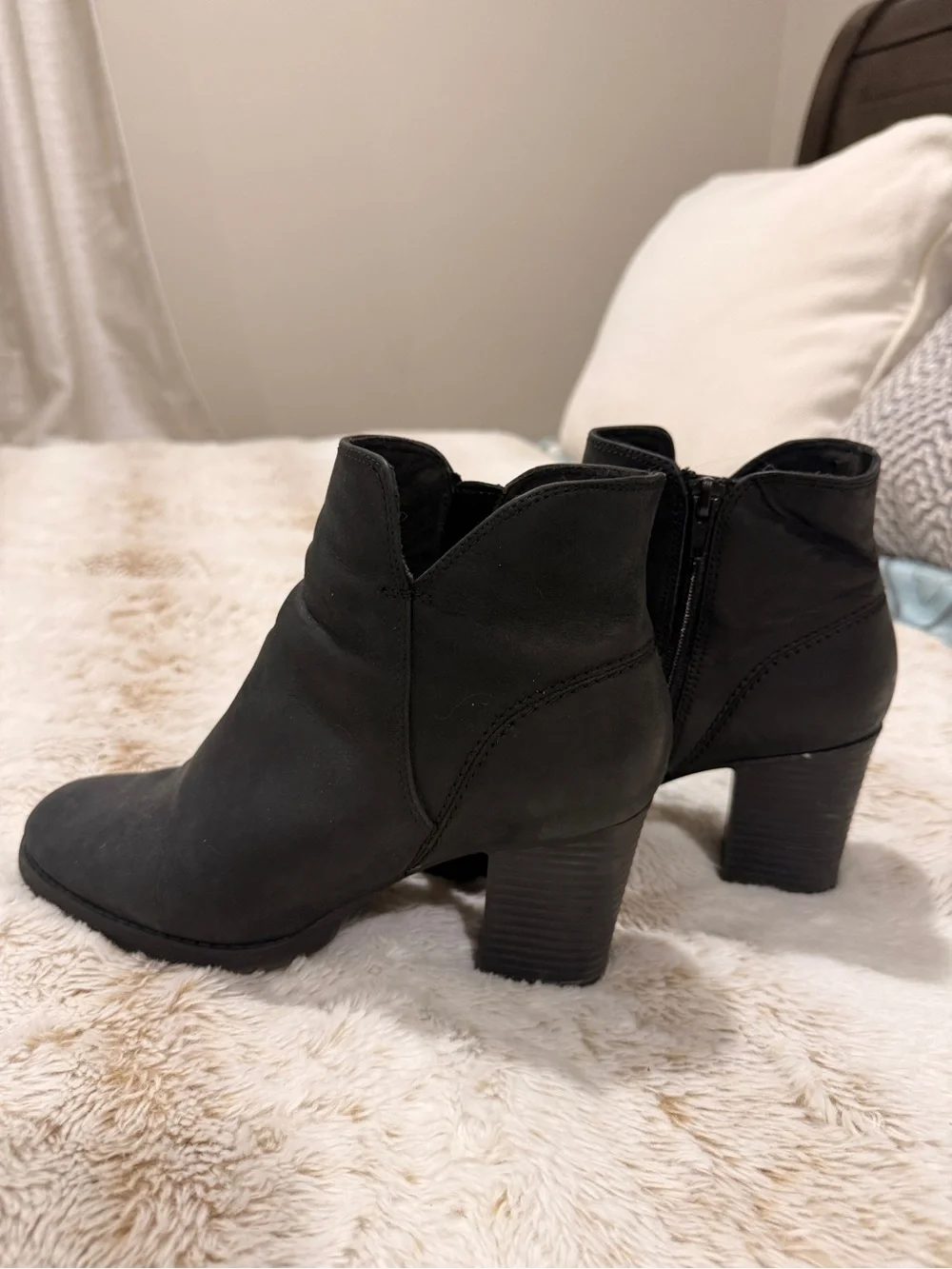 Clarks classic black