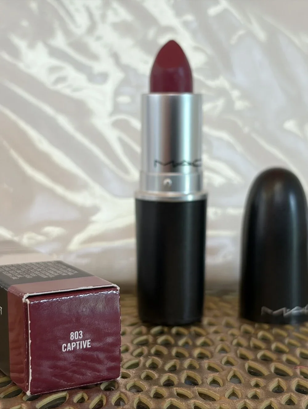 MAC Cosmetics rich satin