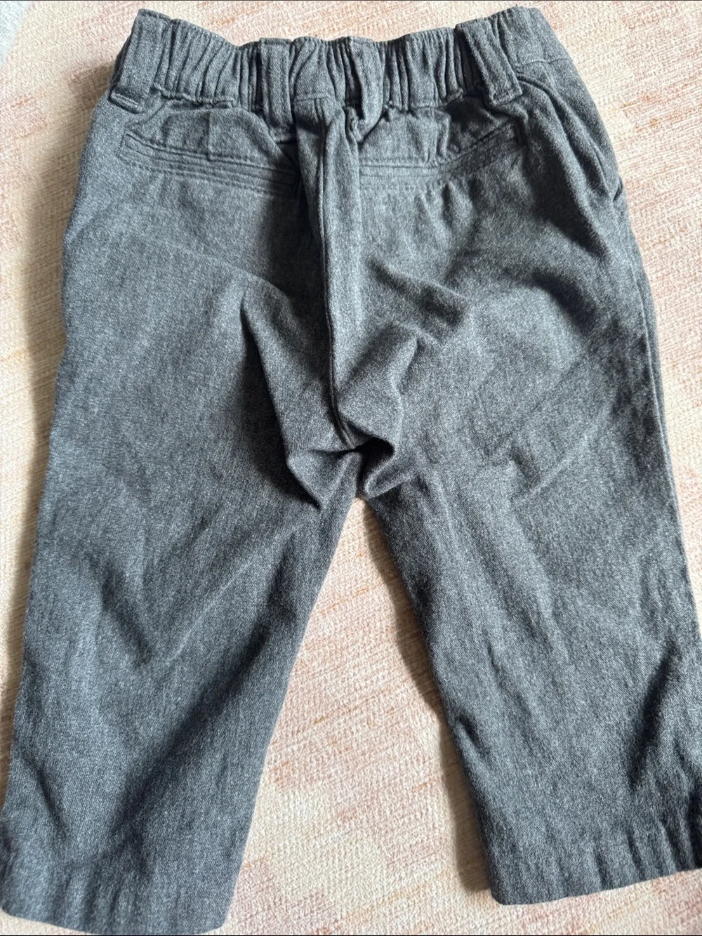 GAP stylish gray