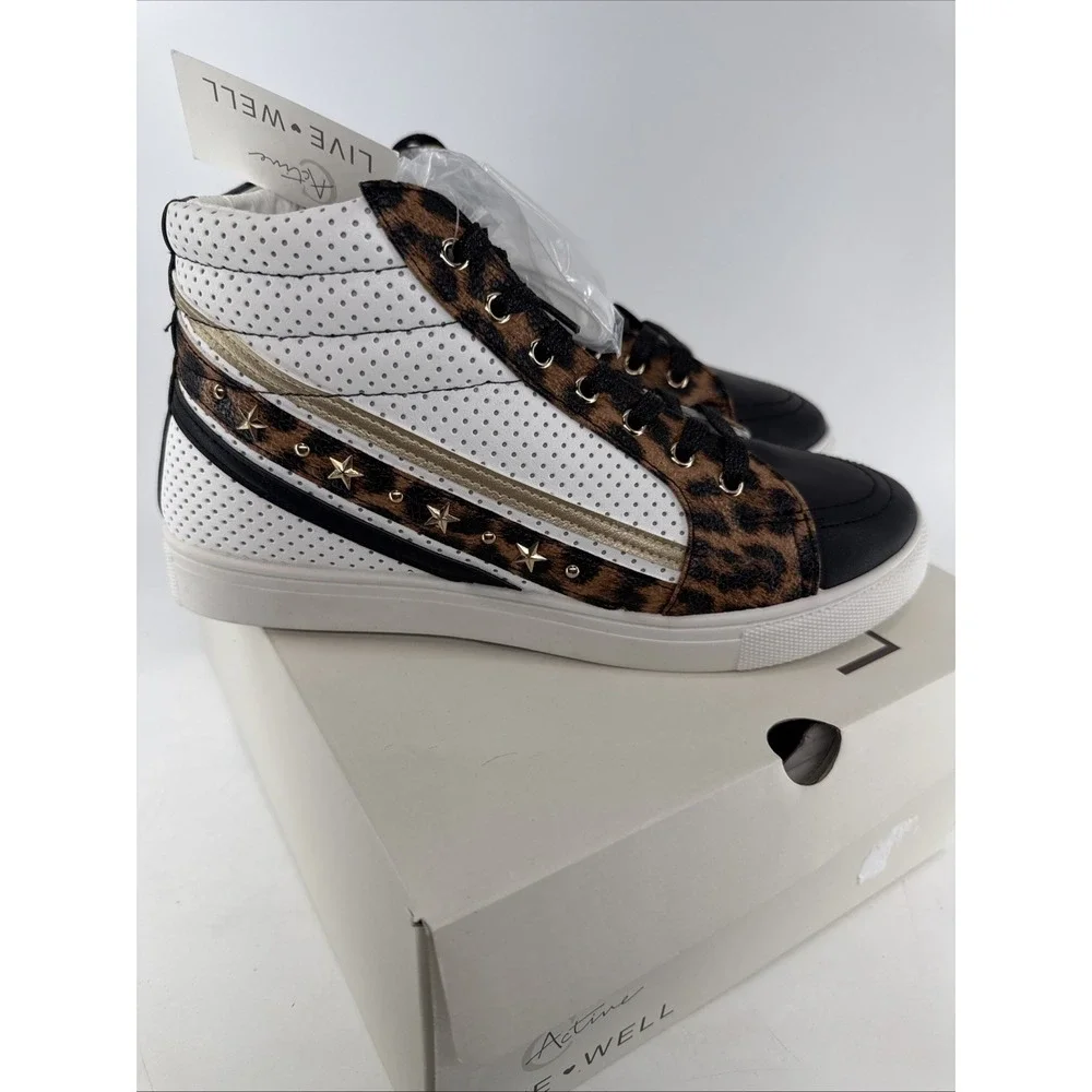 Leopard product pair