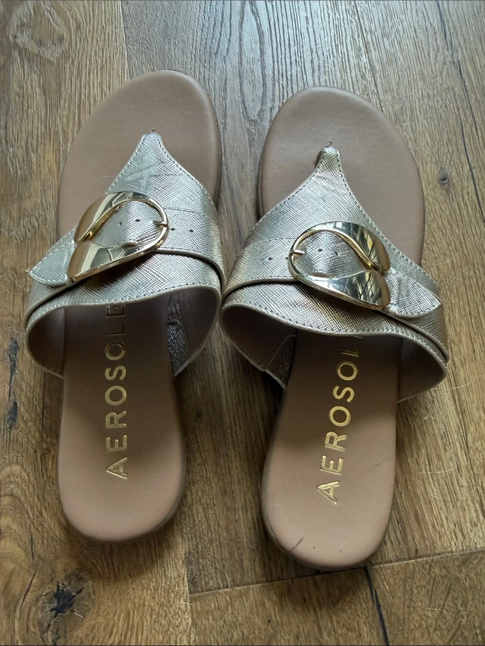 AEROSOLES like new