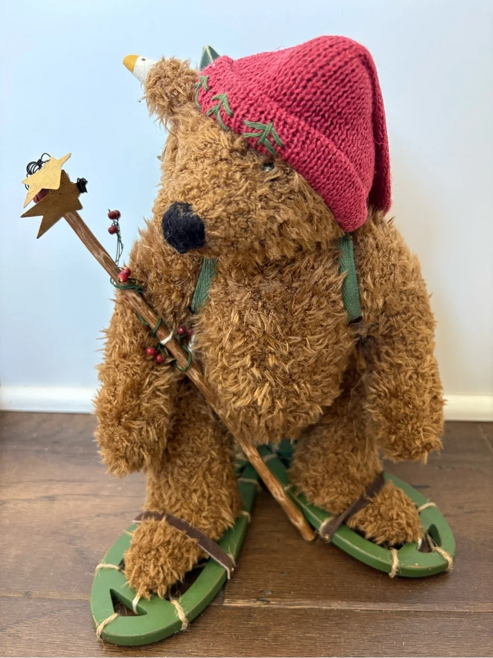 Vintage 2001 Tender Heart Treasures Christmas Teddy Bear Snowshoes Basket Rustic