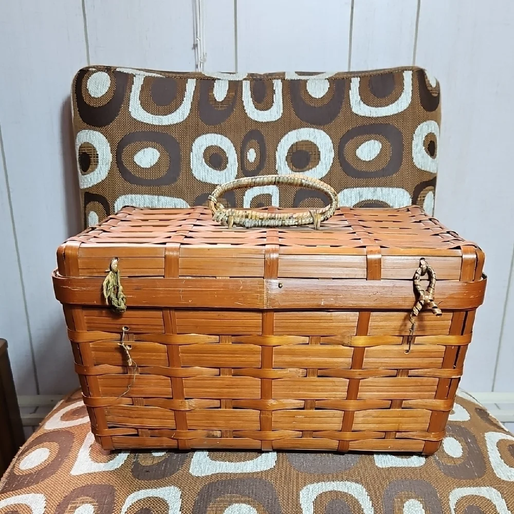 Antique Bamboo Slat Fishing Basket Japanese Late 1800's?  Vintage