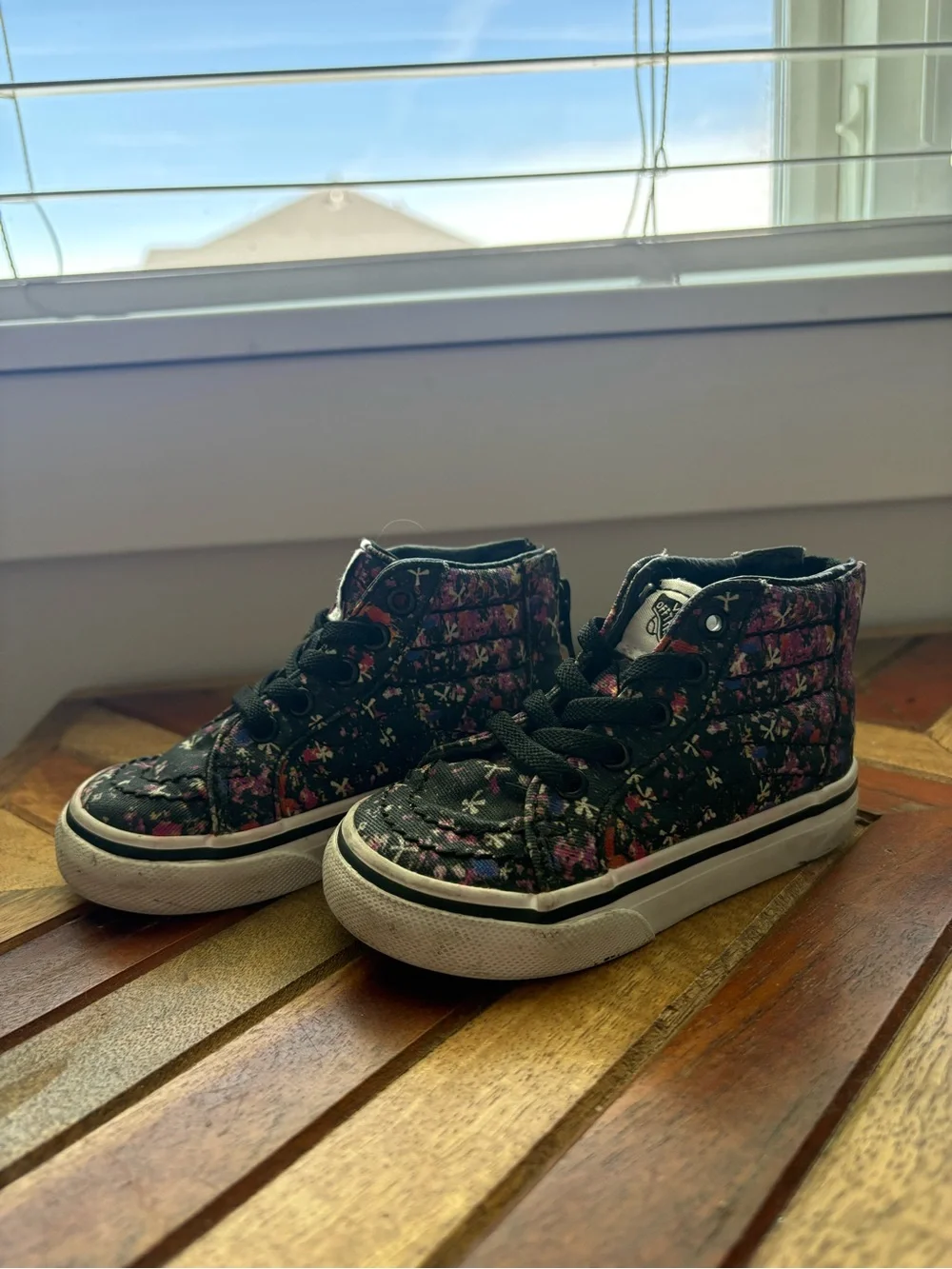 Vans Kids Black High-Top Floral Sneakers