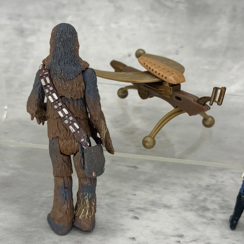 Star Wars Legacy Millennium Falcon Crew Han Solo Chewy Kashyyyk Weapon 3.75