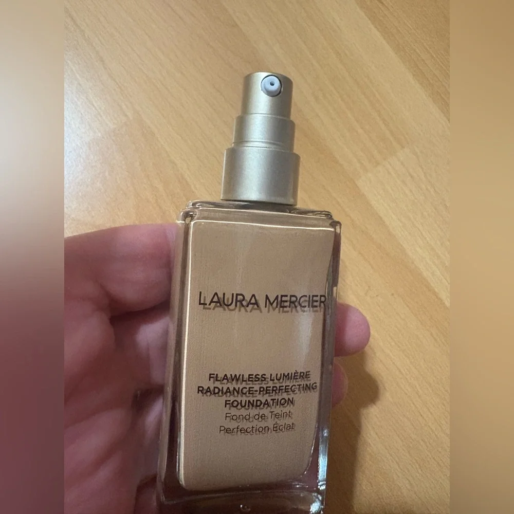 Laura Mercier Flawless Lumière Radiance-Perfecting Foundation In 3N1 BUFF New.
