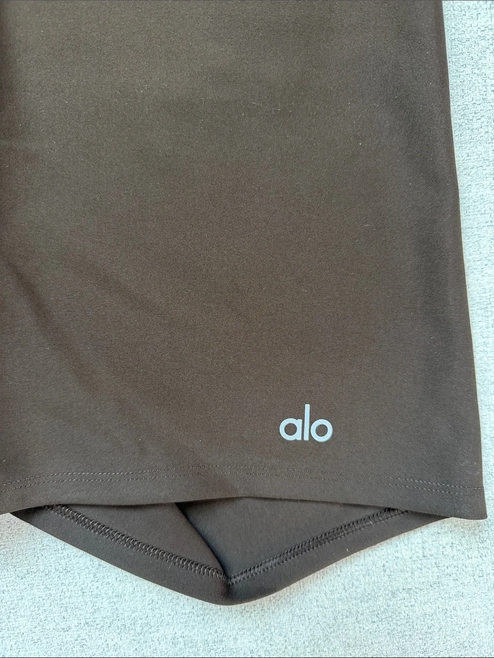 ALO Yoga https www