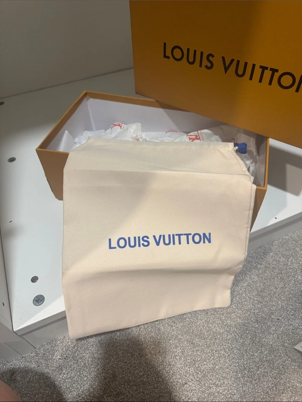 N/A lv branded
