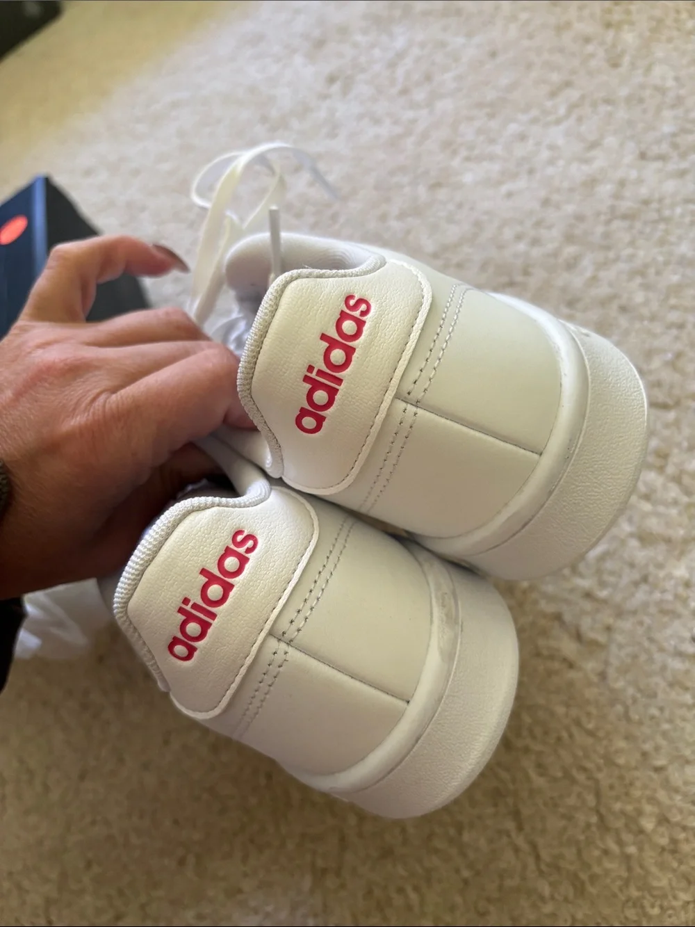 adidas classic white