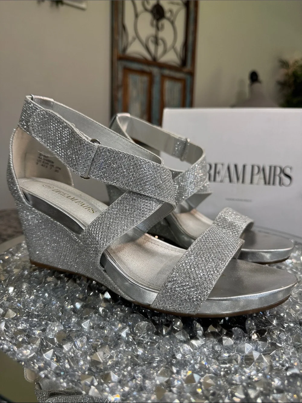 Dream Pairs Silver Glitter Strappy Wedge Sandals EUC 9