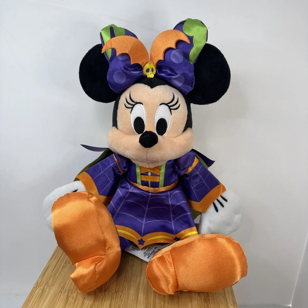 2018 Disney Store 16