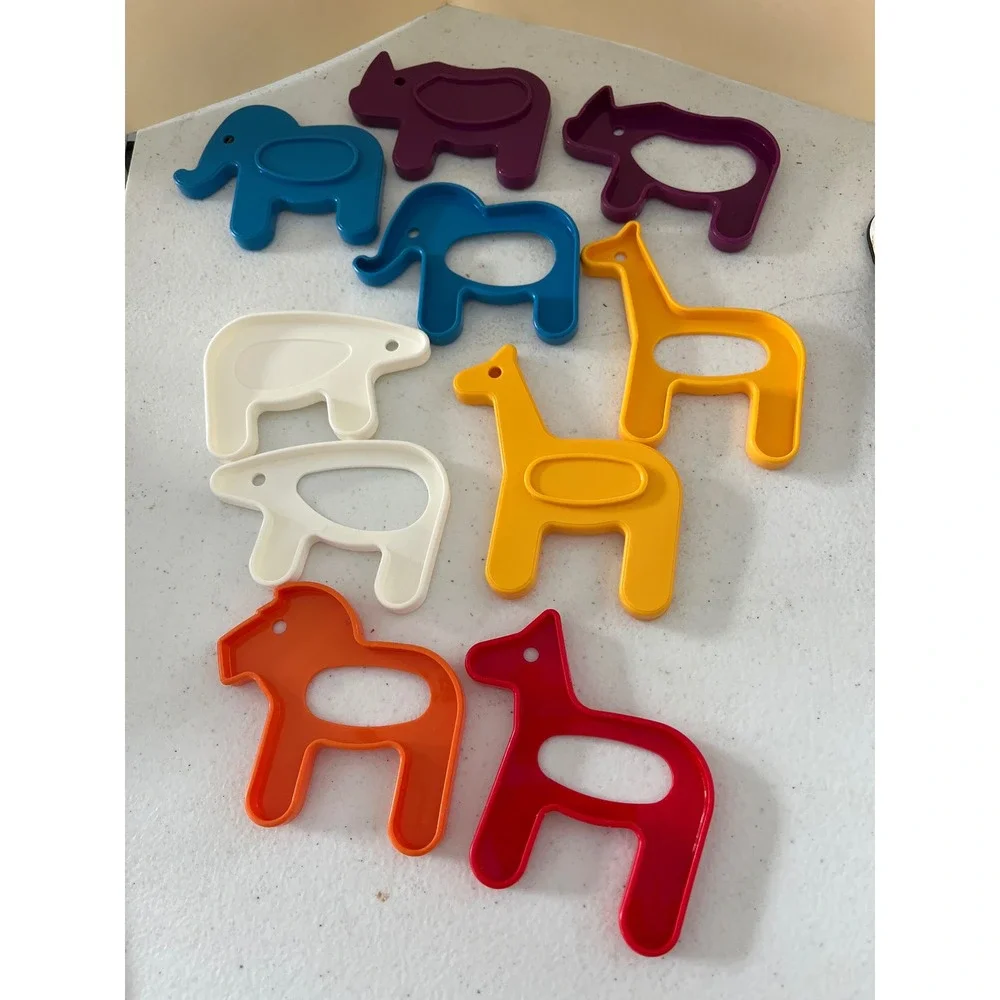 Tupperware vintage animal