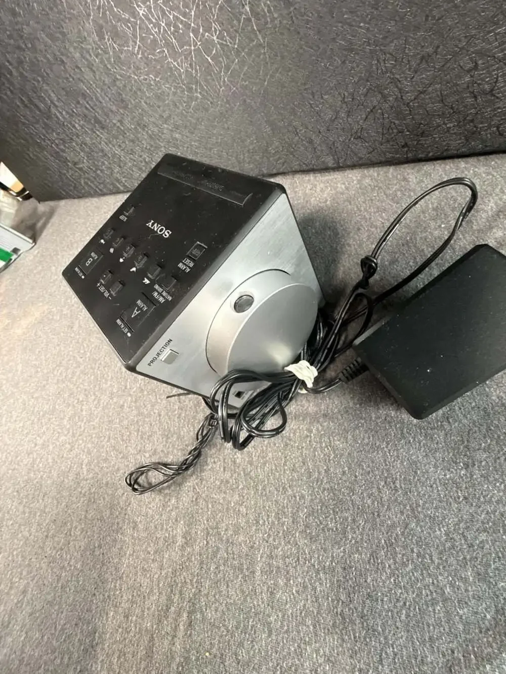 Sony icf c1t