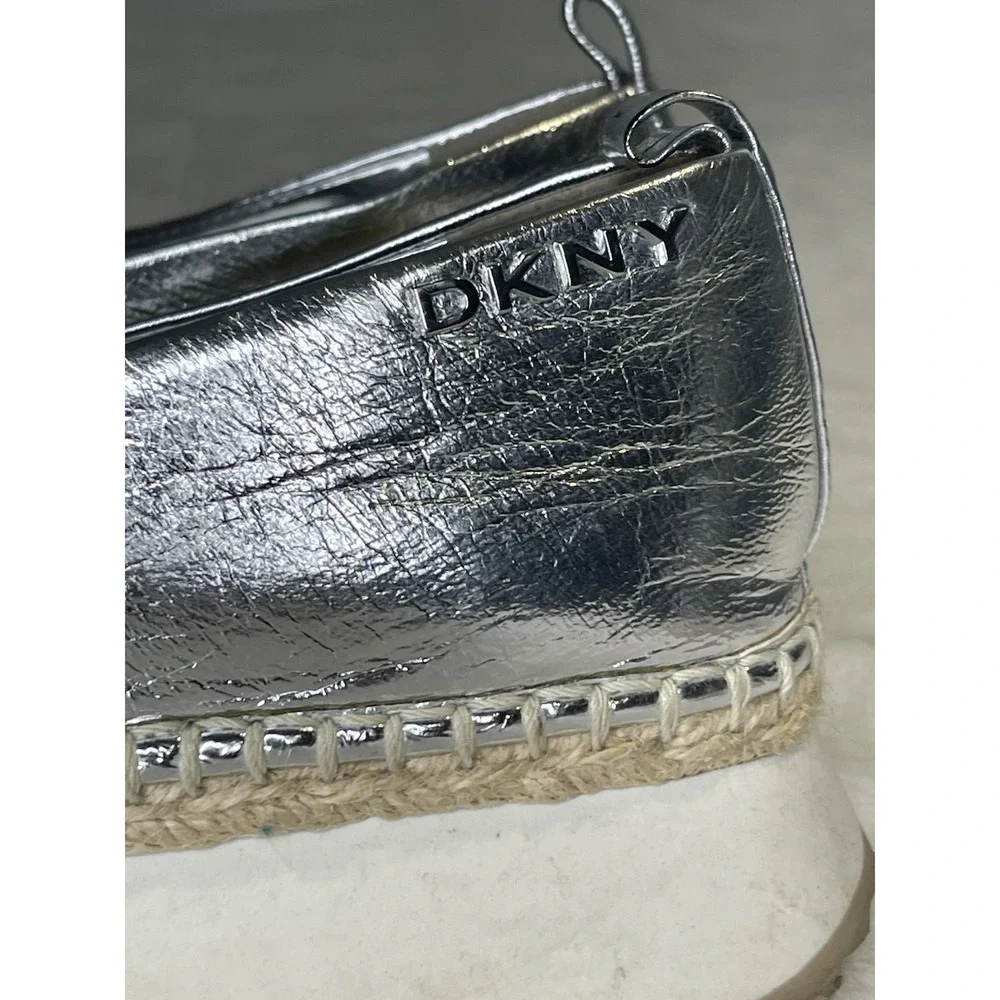 DKNY Orza Open Toe Wedge Size 9.5 Silver Platform Espadrille Sneaker Peep Toe