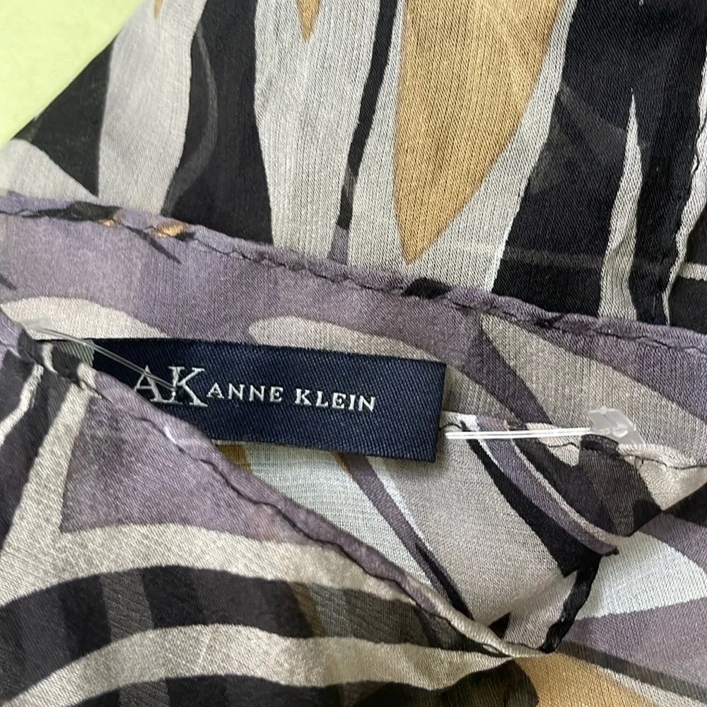 Anne Klein absolutely beautiful