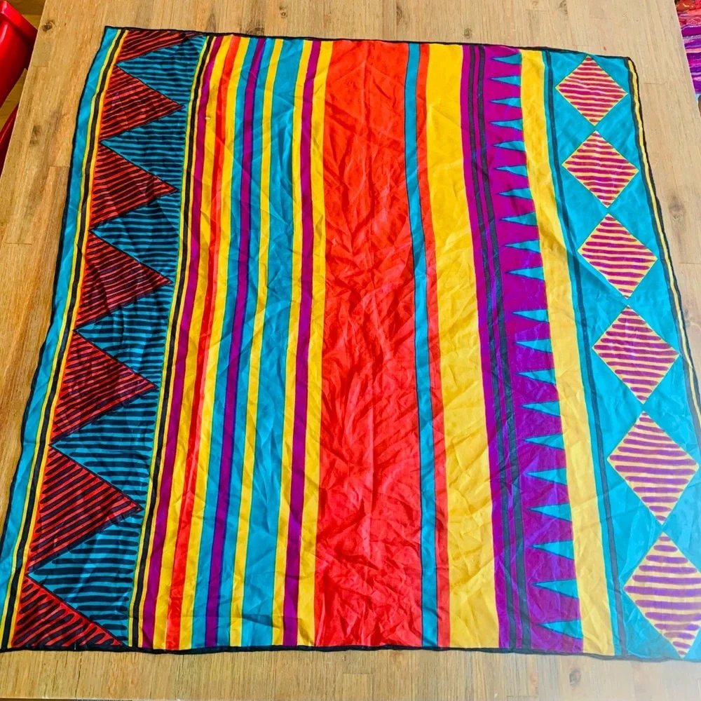 N/A vibrant scarf