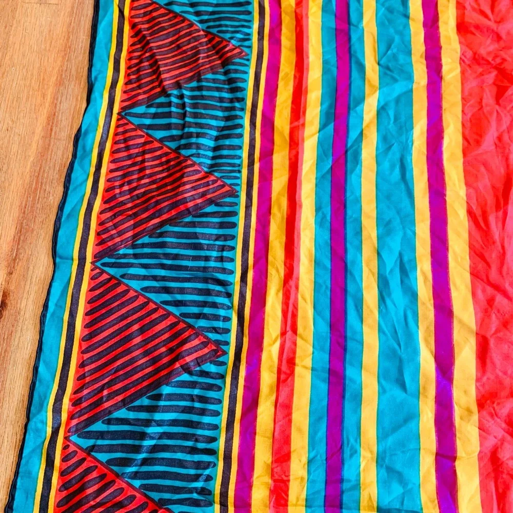N/A vibrant scarf