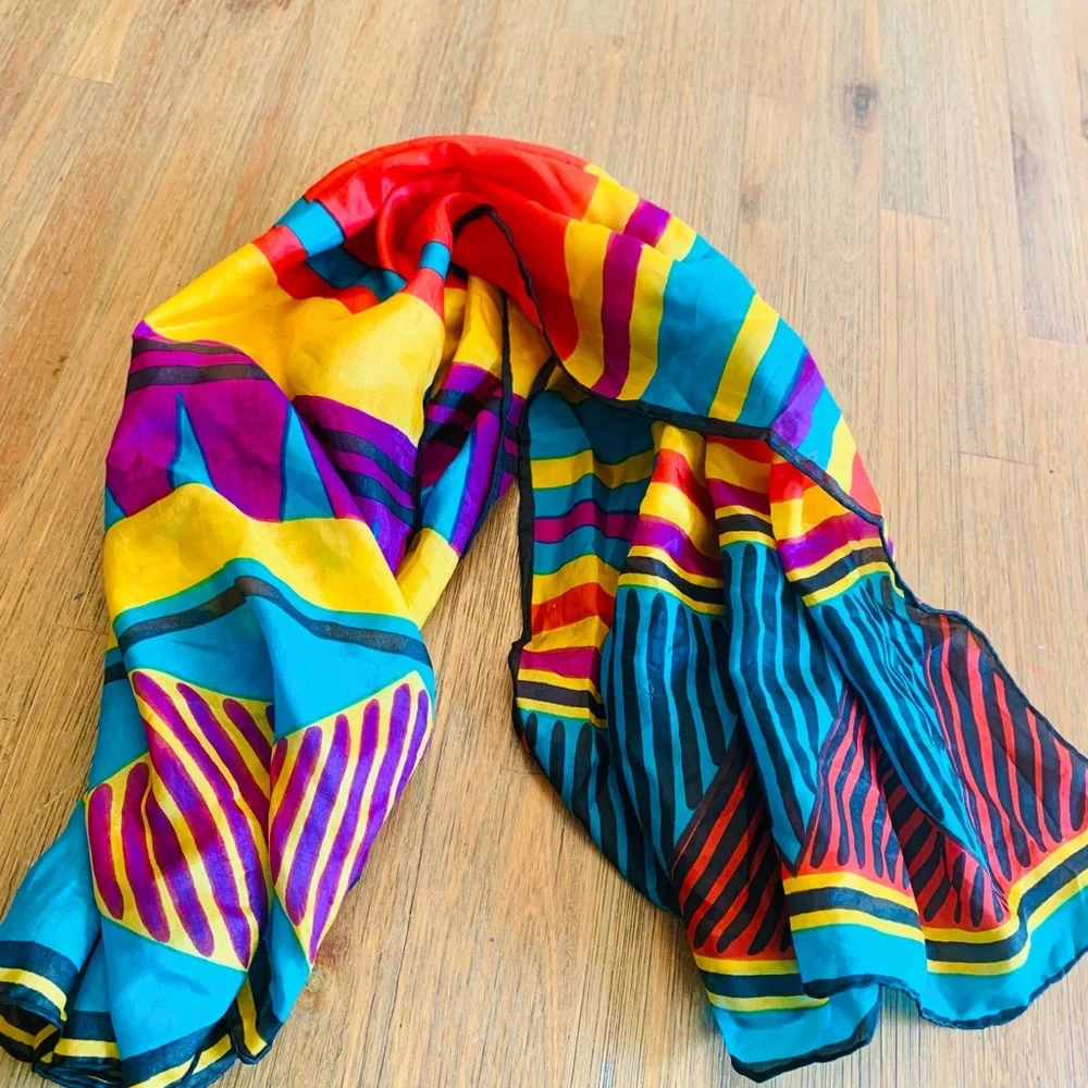 N/A vibrant scarf