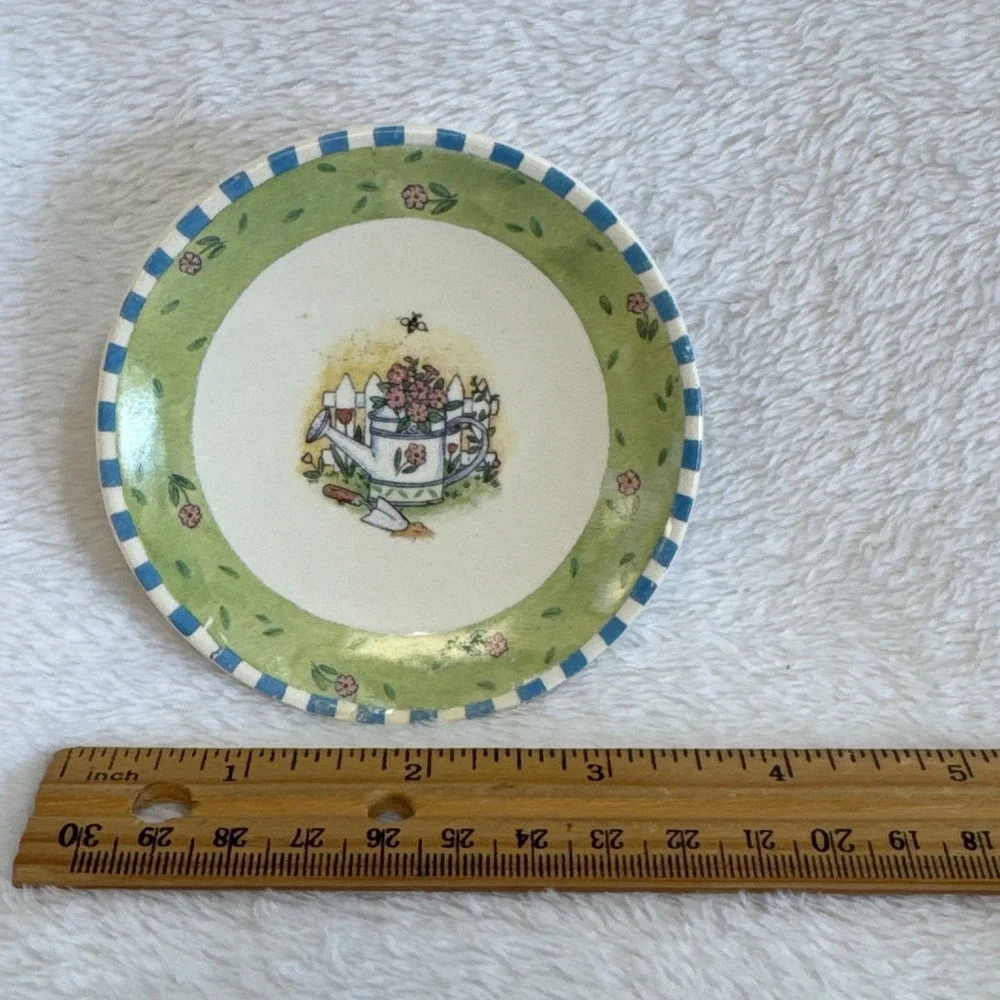 The Unbranded Brand small decorative