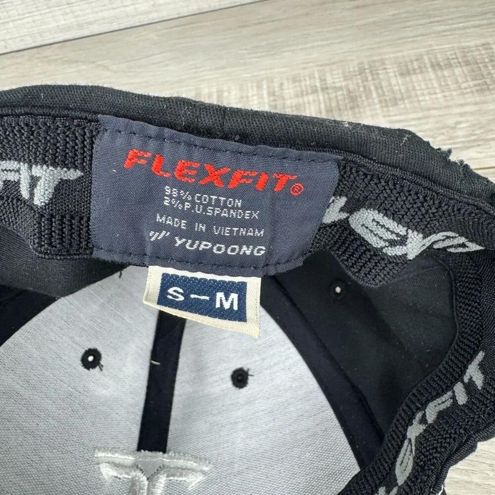 Flexfit Tesla Motors Baseball Cap Mens S-M Black Embroidered Logo Fitted Hat