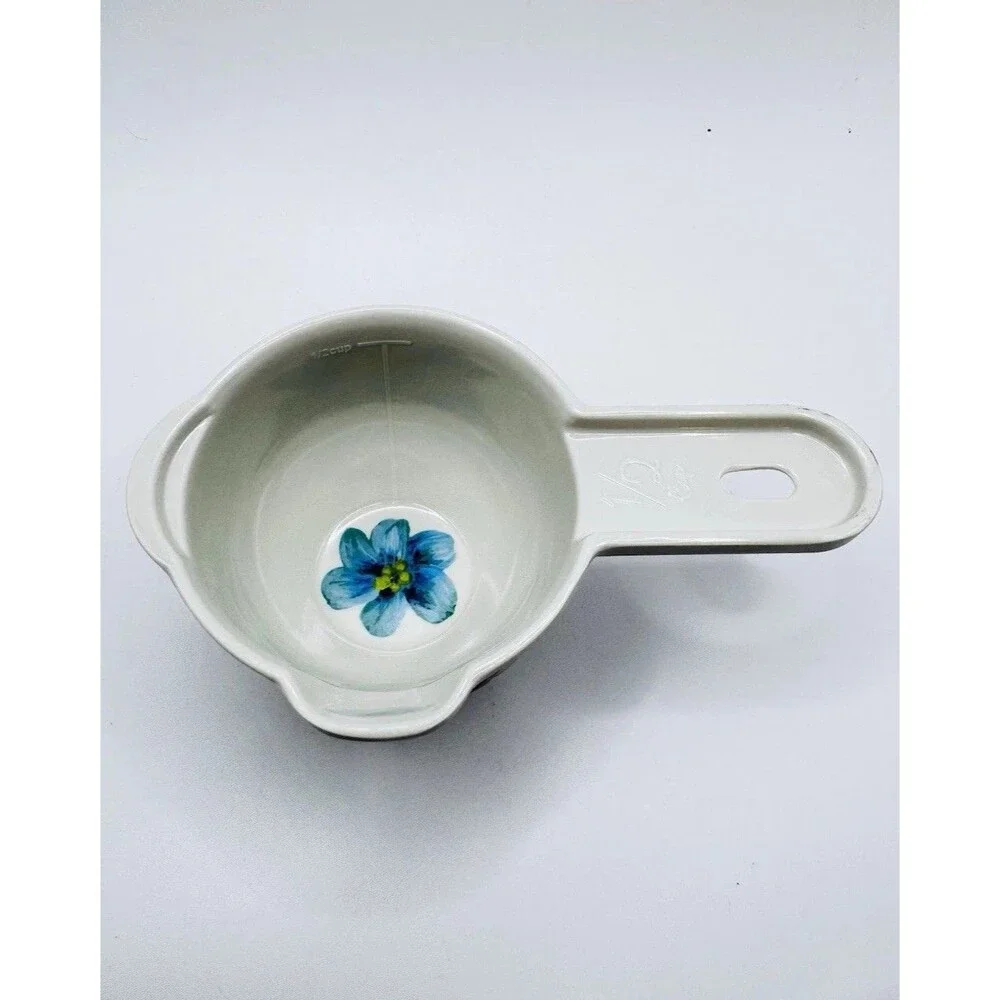 Unbranded charming vintage
