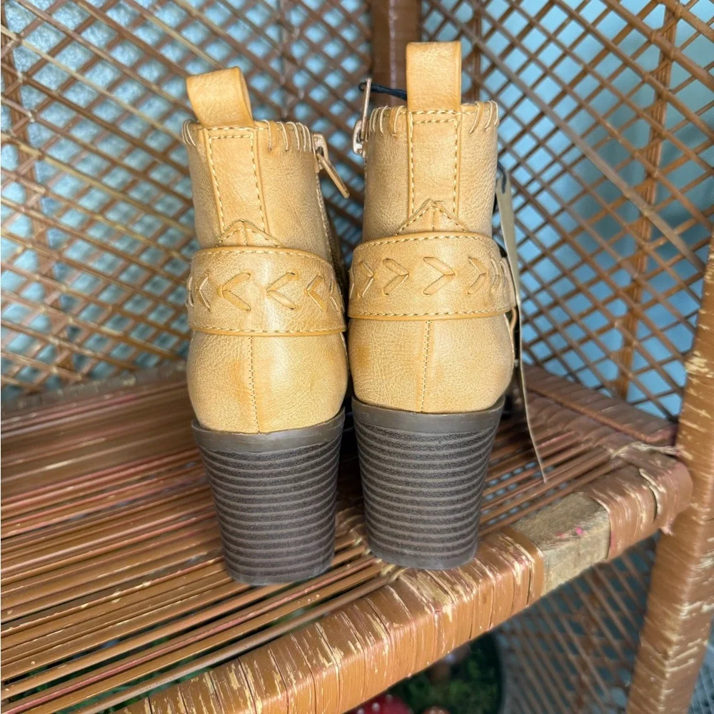 Frye women’s boots