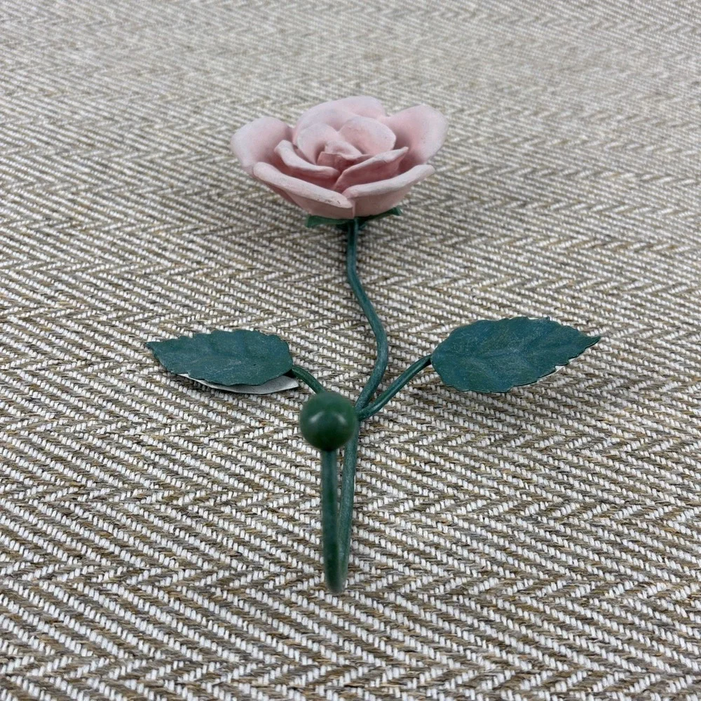 N/A pink enameled