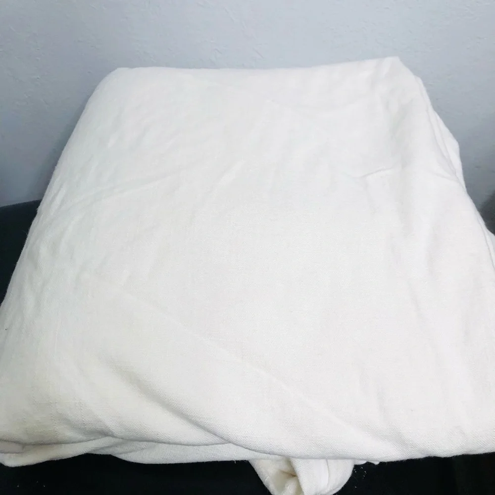 N/A draped linen