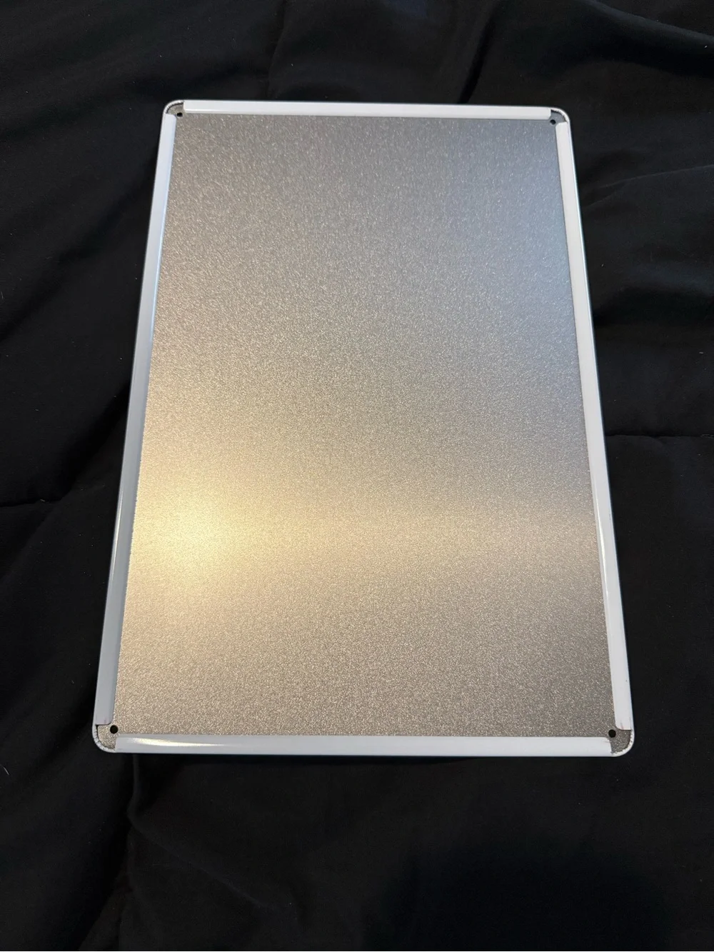 N/A metal sign