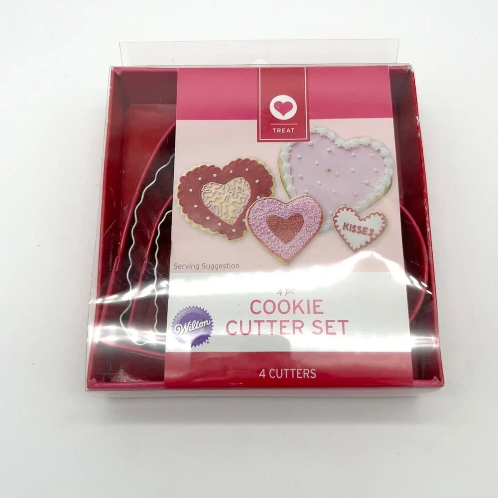 Wilton Cookie Cutter Set Heart‎ Shaped Valentine's Day Treat 4 pc