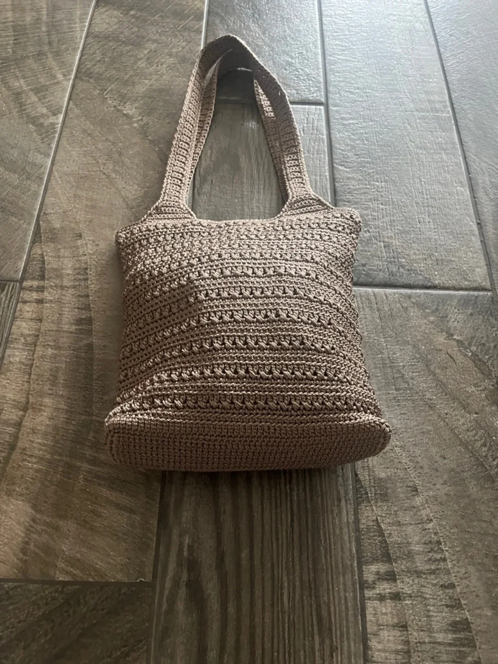 N/A lightweight woven