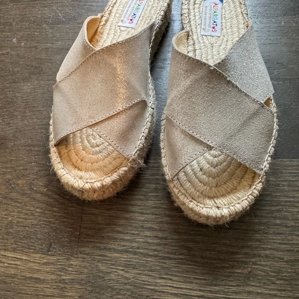 Anthropologie chic comfortable
