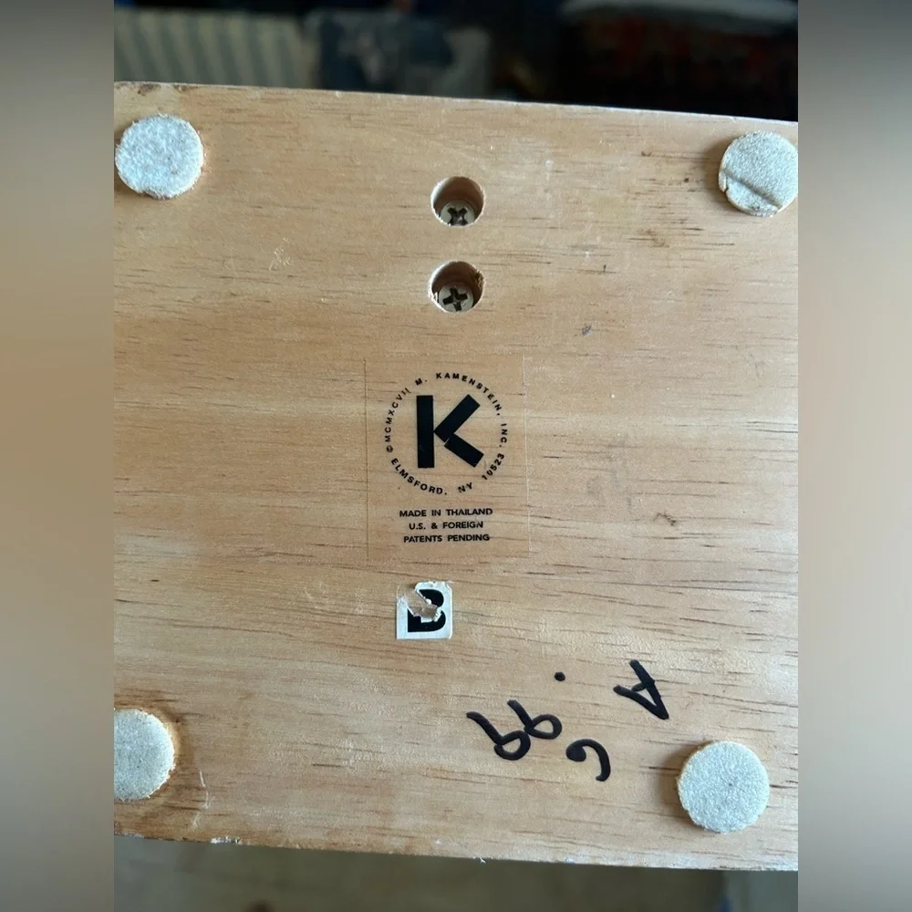 Kamenstein bring touch