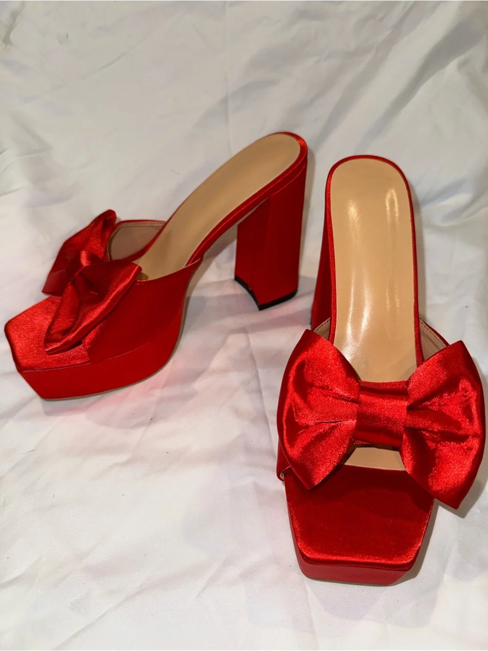 SHEIN bold red