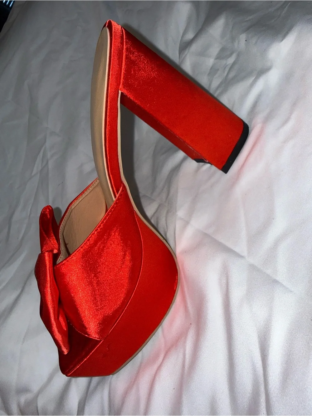 SHEIN bold red