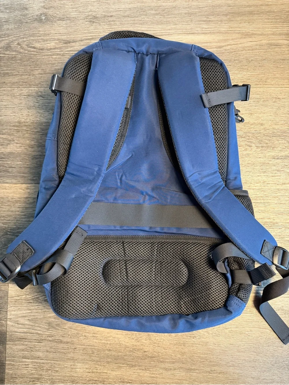 N/A sleek navy