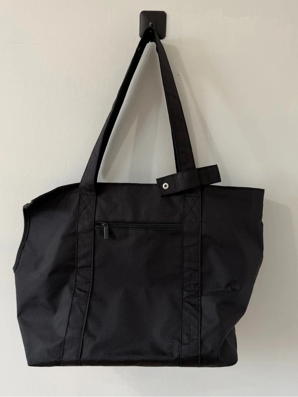 Maxpack black dog
