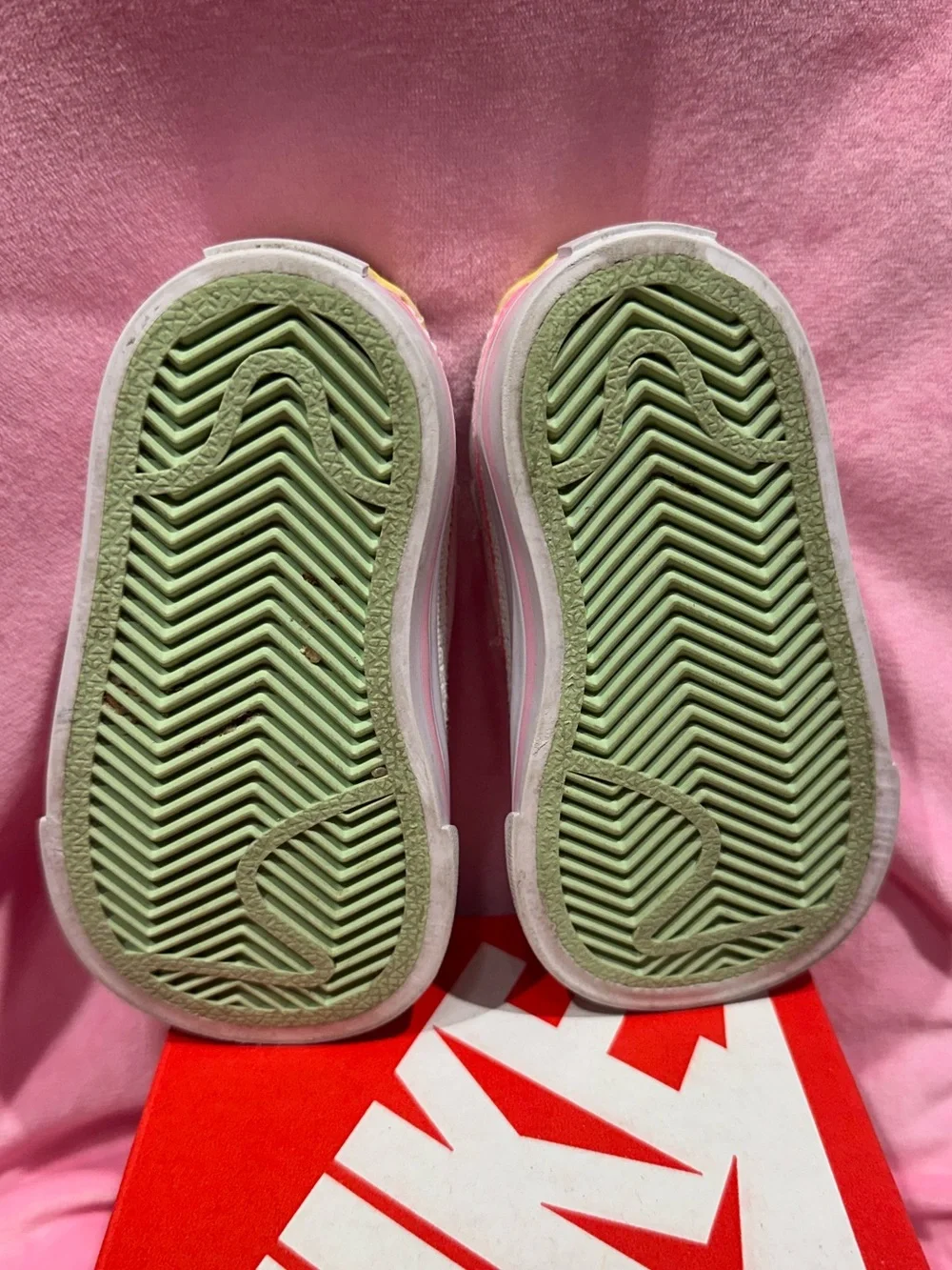 Nike soft white