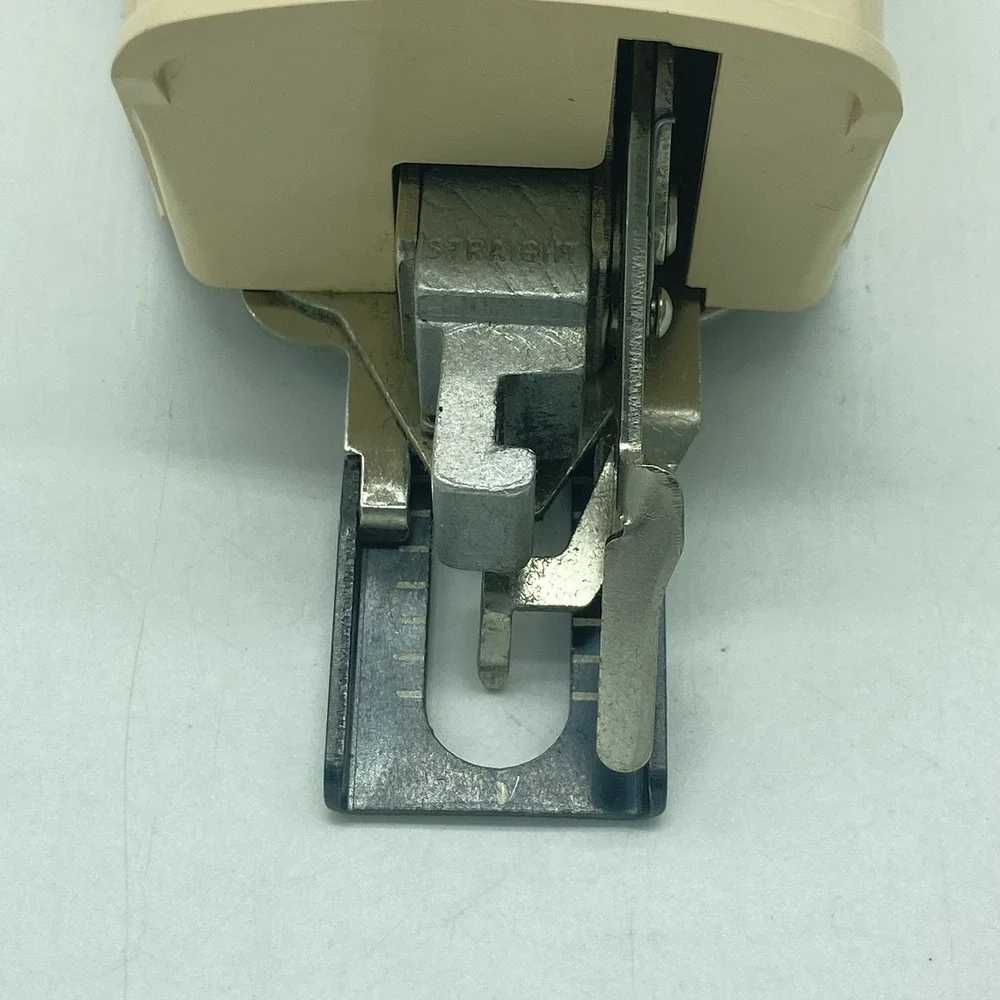 Singer vintage buttonholer