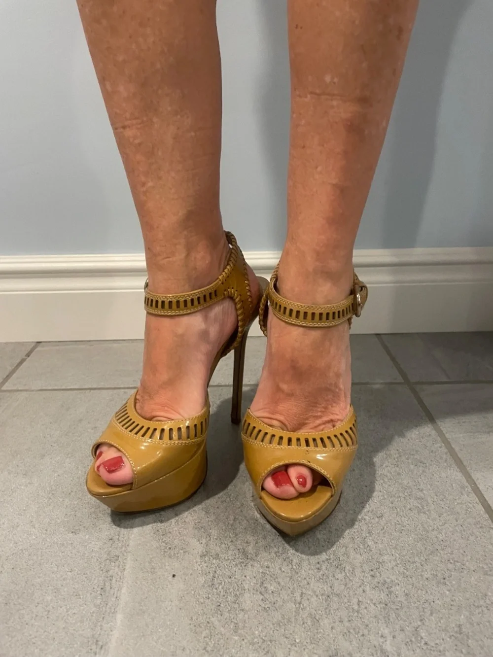 Sergio Rossi worn by