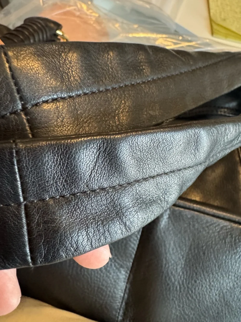 b. makowsky genuine pebbled