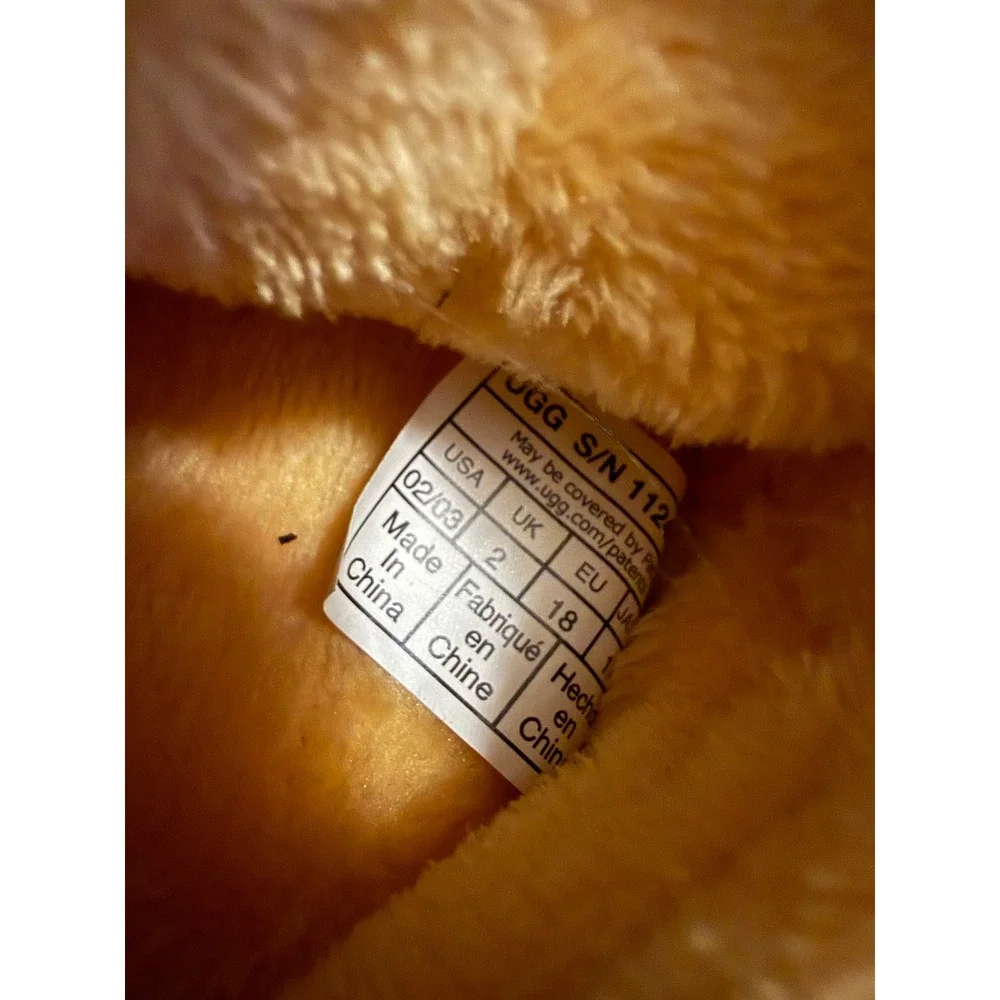UGG plush bixbee