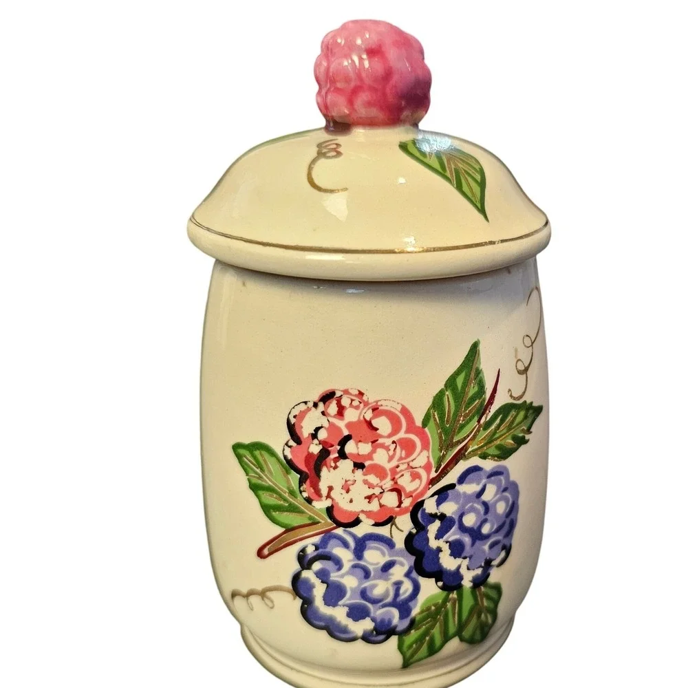 N/A vintage ceramic
