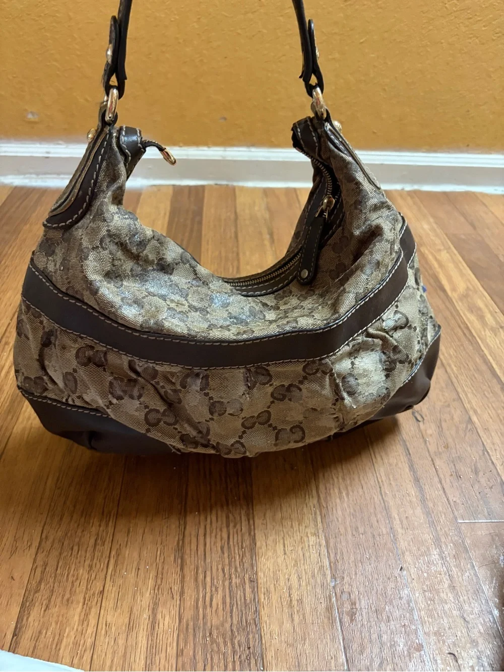 Gucci hobo bag