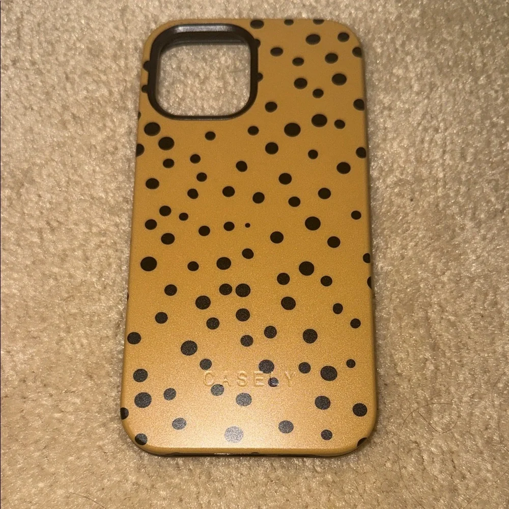 Casely iPhone 12 Pro Max Spot On Dotted Animal Print Case