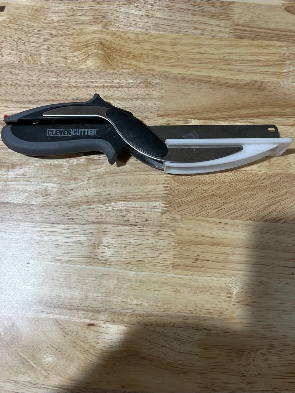Clever Cutter 2 in 1 Kitchen Food Slicer with Built-in Cutting Board