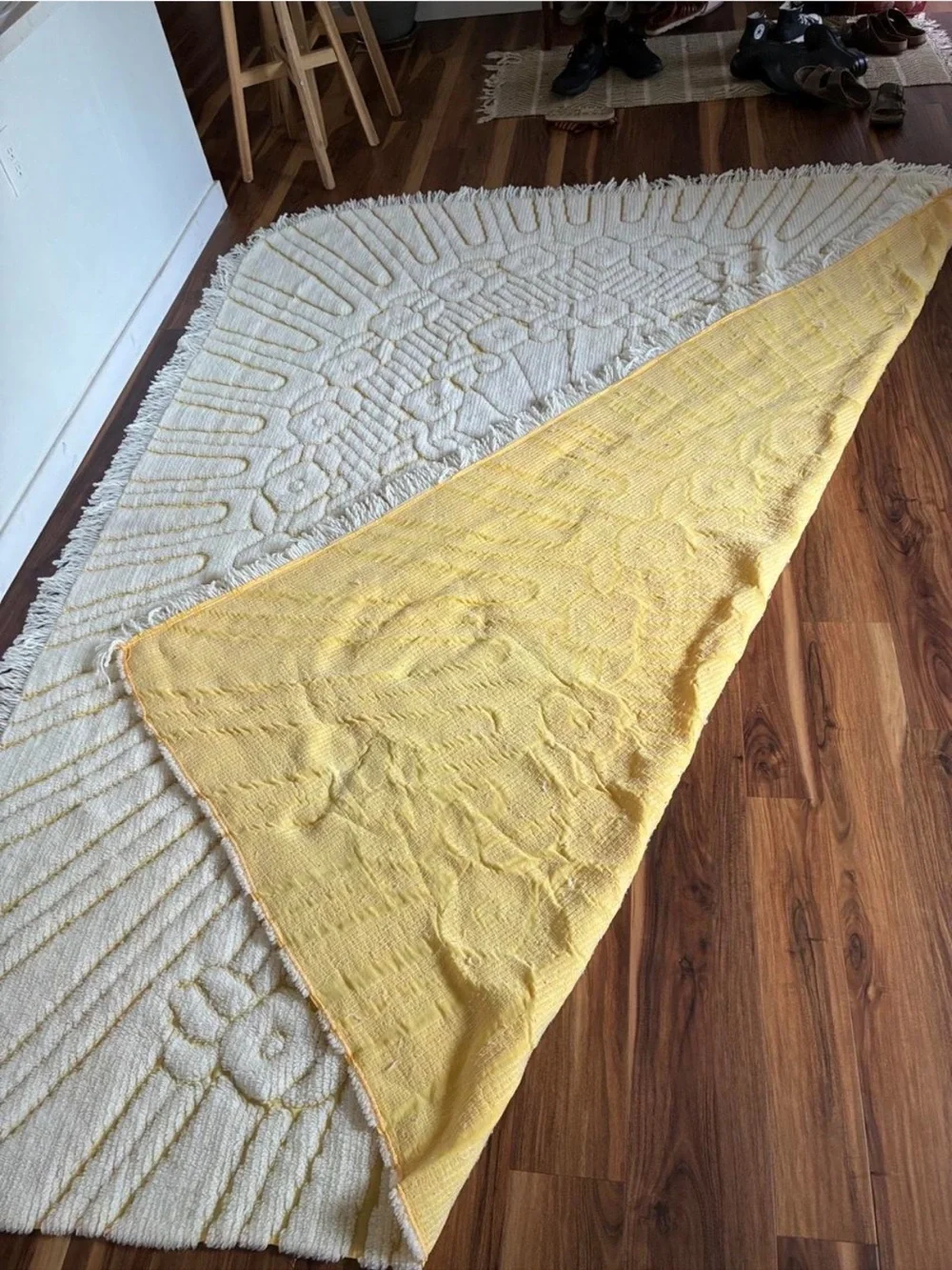 N/A vintage chenille