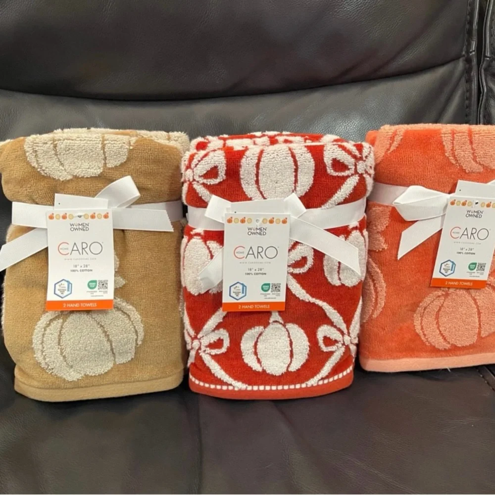 Thanksgiving CARO HOME Pumpkin Hand Towels (2) Thanksgiving Pumpkin Towels