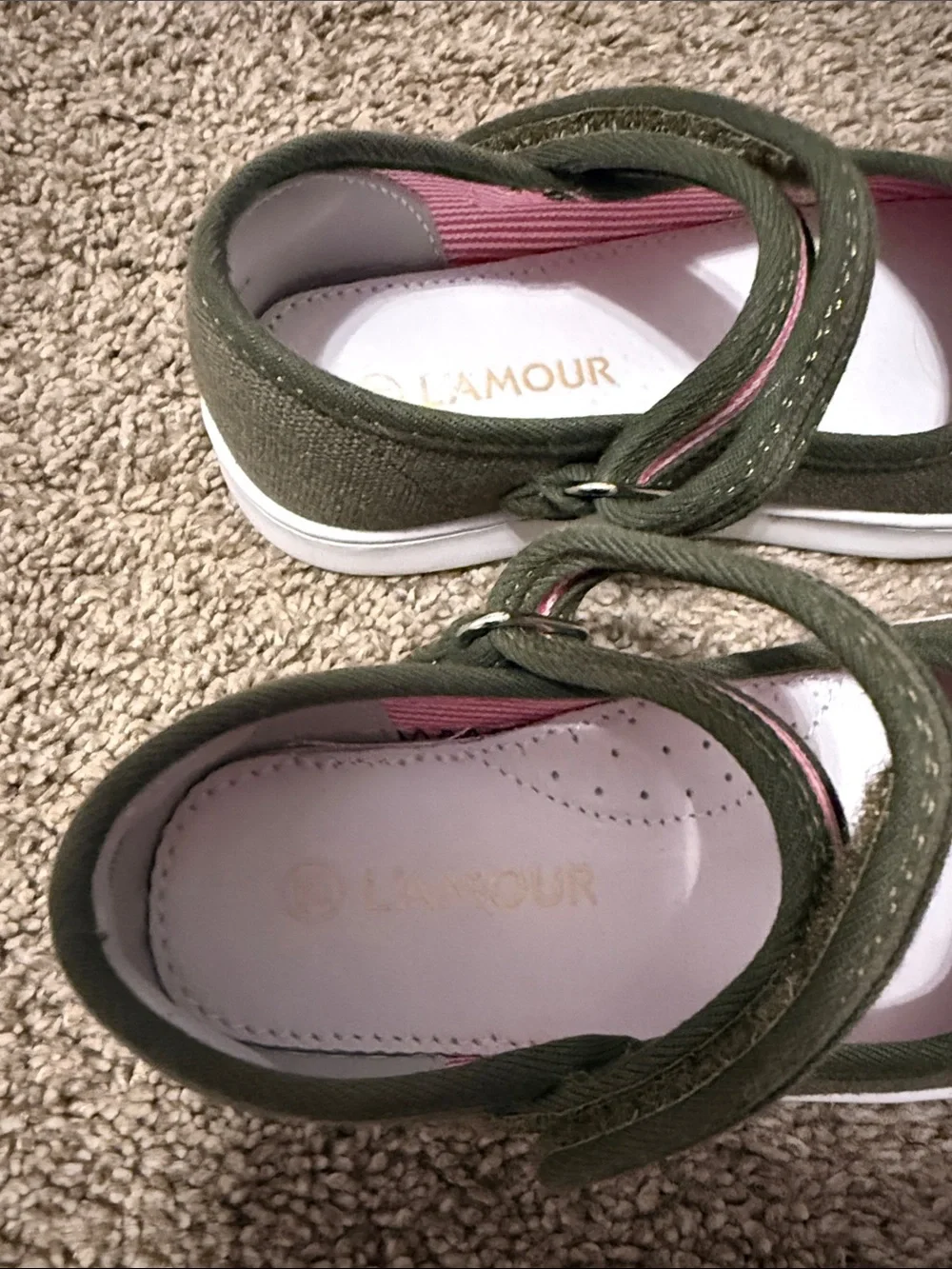 LAmour canvas strap jane