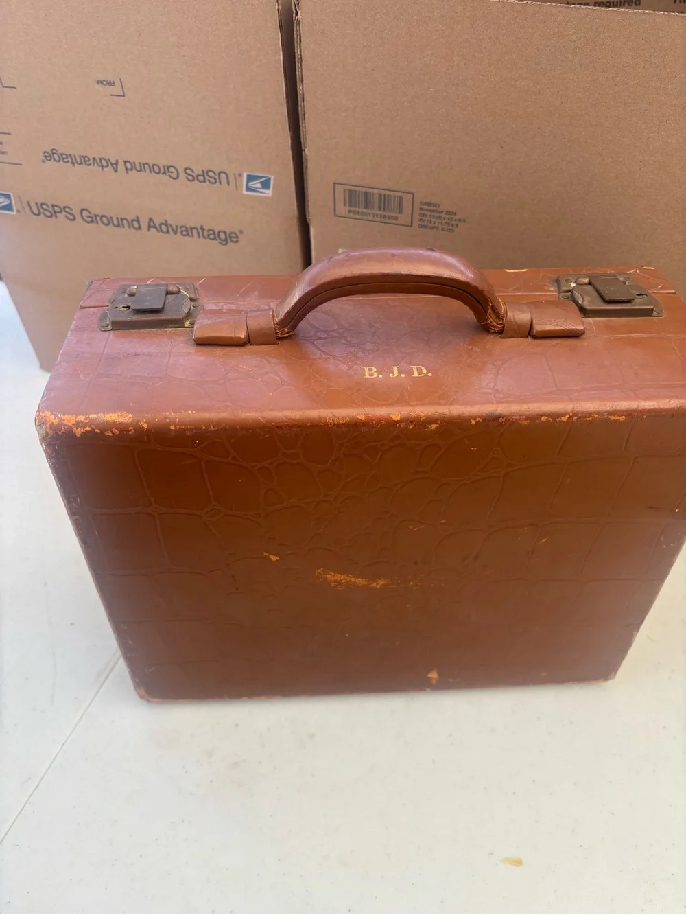 Shortrip brown leather
